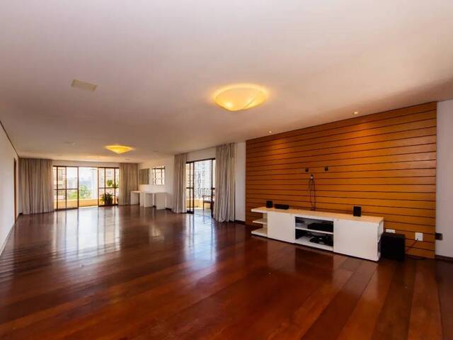 Venda em Chácara Gaivotas - São Paulo