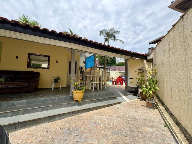 Casa para Venda em Cotia - 2