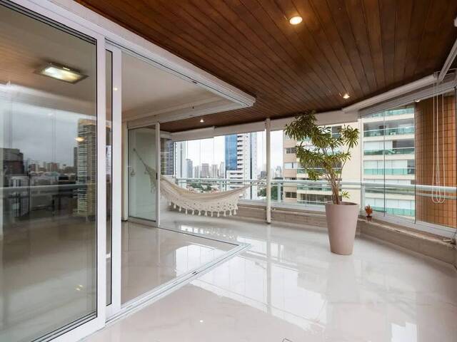 Venda em Cidade Monções - São Paulo