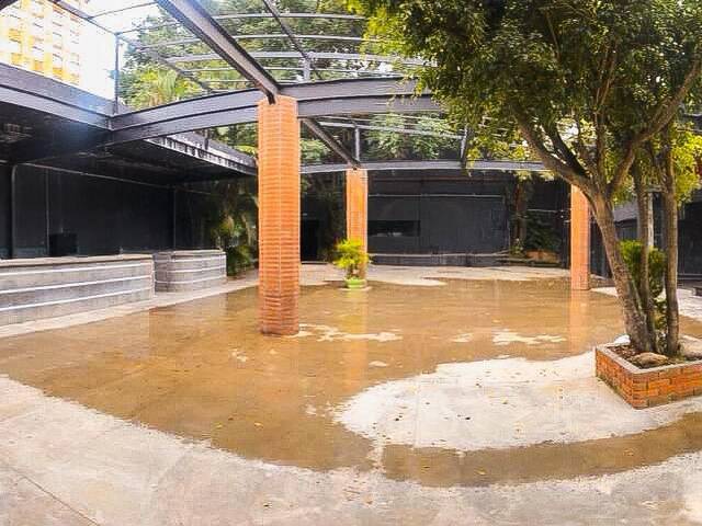 Venda em Indianópolis - São Paulo